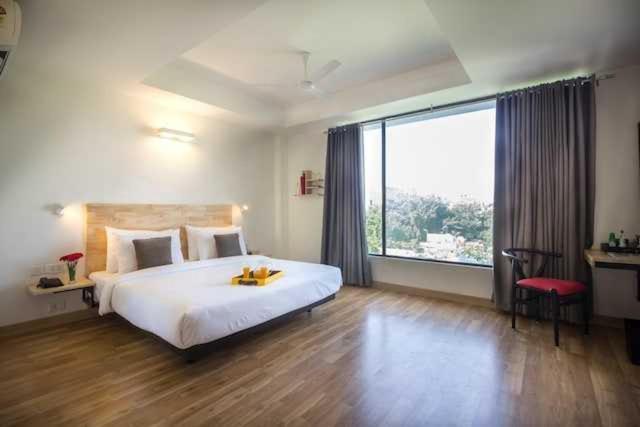 Hotel O Ocean Plaza New Delhi Eksteriør billede